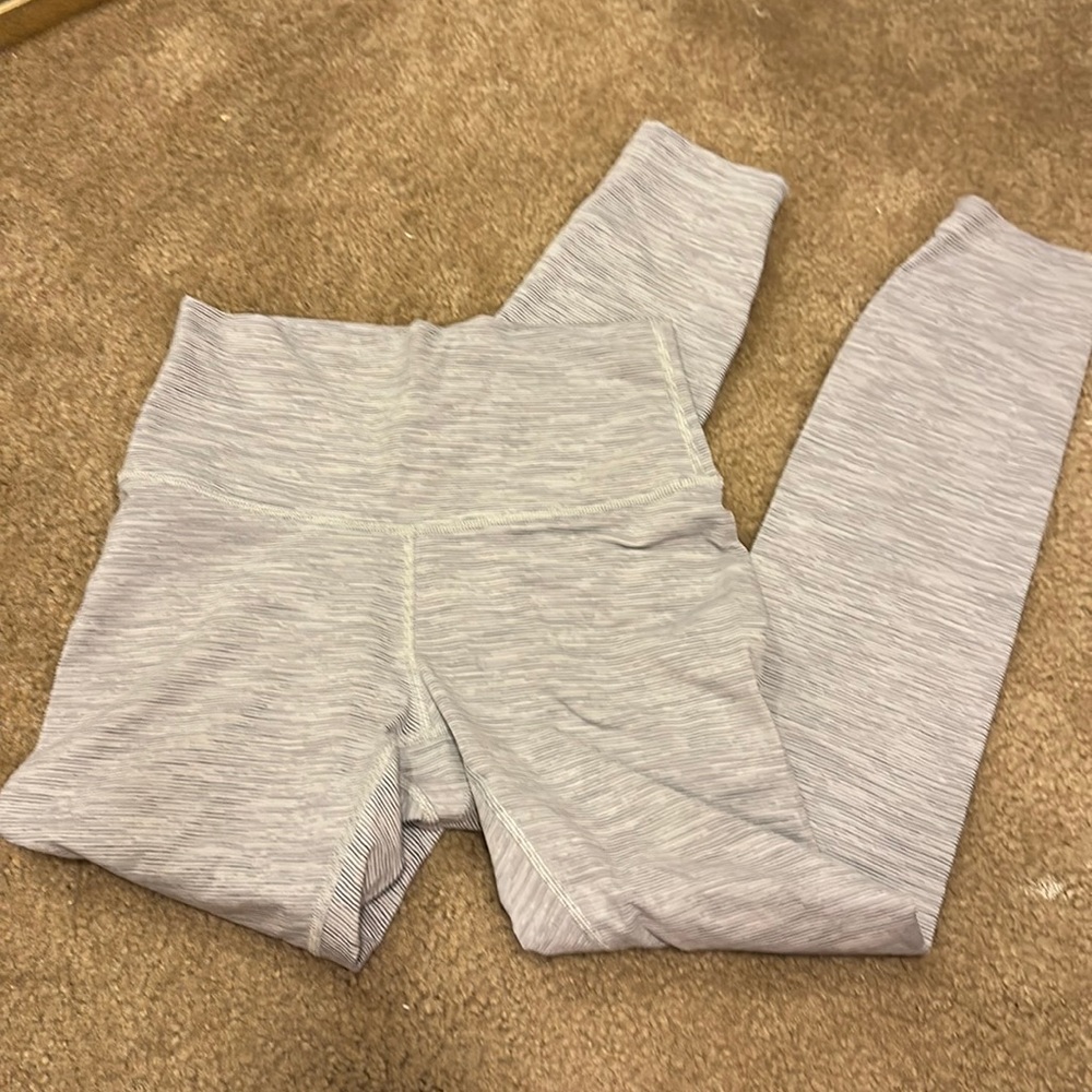 White lulu pants size 4